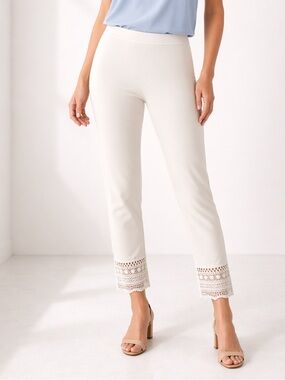 Laura Petites White Lace Hem Cropped Pants Sz 16P | The Boys Wardrobe